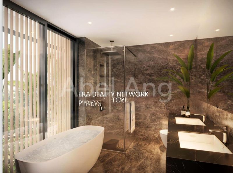 6 Bed Bungalow (Landed) for Sale in  Royalgreen - Image 1